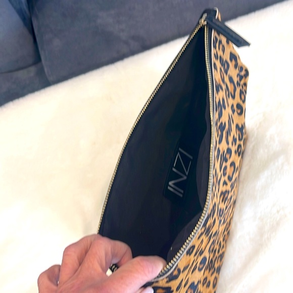 Leapord print cowhide clutch carry bag - Picture 4 of 7